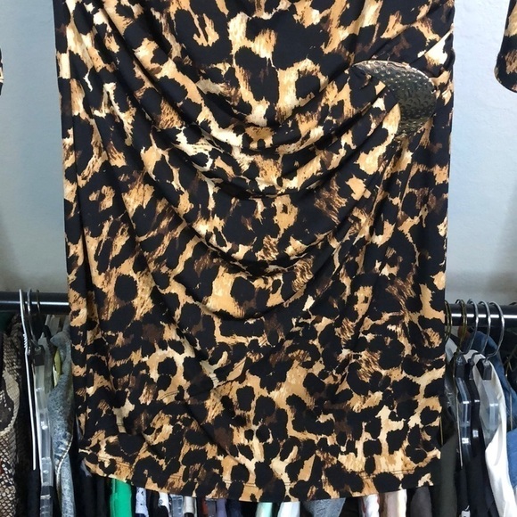THALIA Sodi Mock Wrap Leopard Dress - Picture 5 of 7